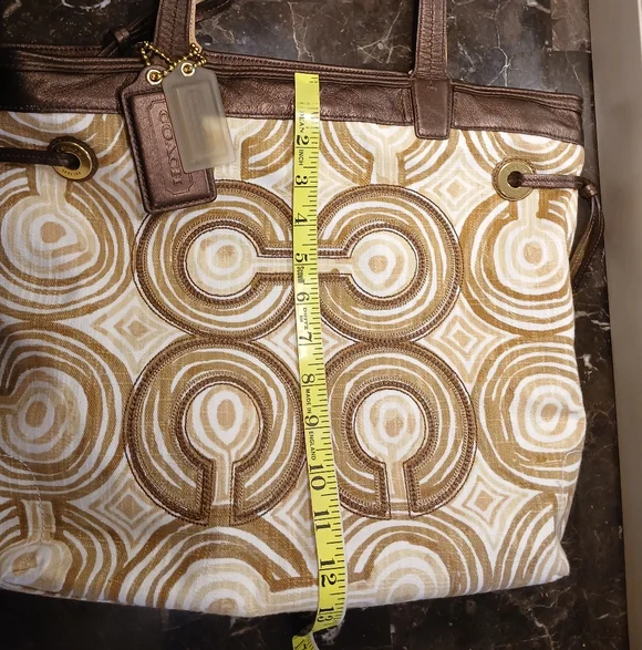 Coach Cream and Gold Geometric Tote - Picture 14 of 15